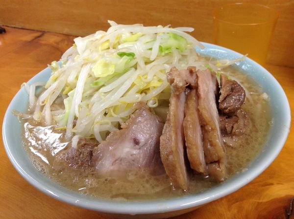 「ブタ入り」@ラーメン二郎 新橋店の写真