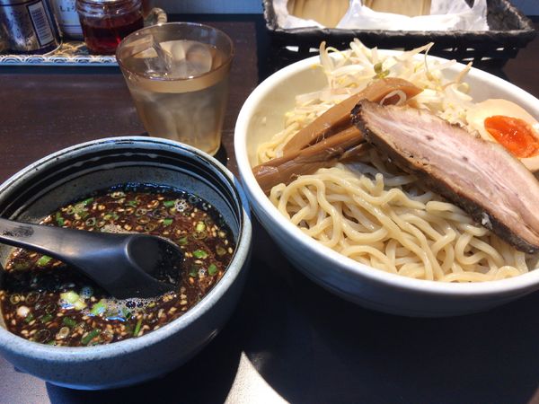 「黒つけ麺大盛り」@麺屋はじめの写真