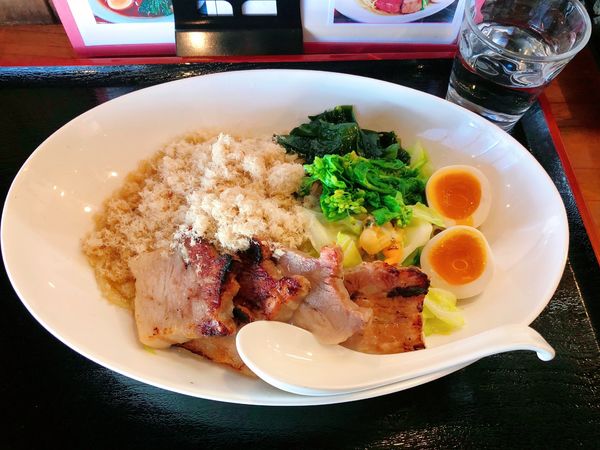 「春の黒鯛香味油そば﻿プラス肉マシ」@麺創 なな家の写真