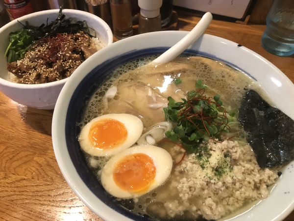 「塩鶏そば  特製トッピング」@麺屋 鶏口の写真