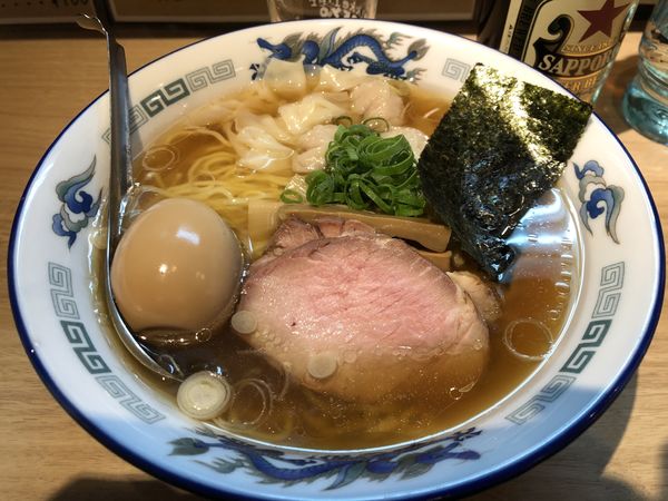 「ワンタン麺+味玉+ビール」@タナカタロウの写真
