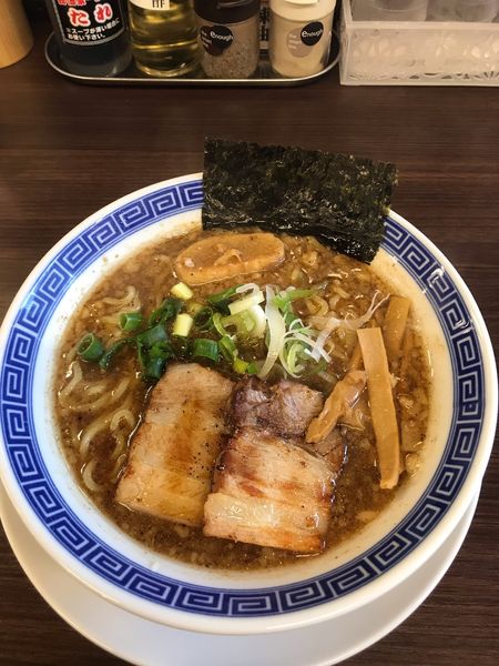 「濃厚にぼし中華（中）」@豪ーめん 八戸尻内店の写真