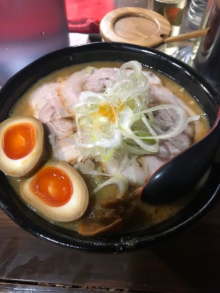 「辛味噌味玉チャーシュー麺」@麺処 花田 池袋店の写真