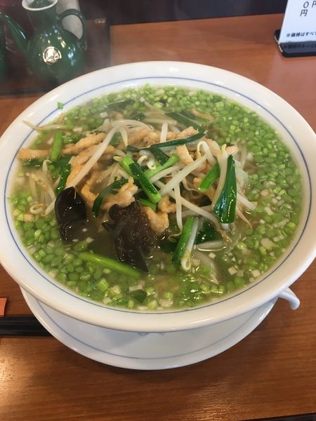 「ニラもやし麺　(塩・細麺) 850円(※税抜き)」@エイホウ飯店の写真