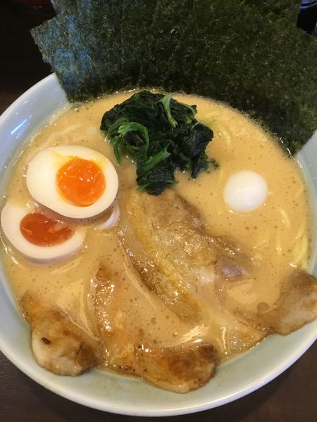 「喜濱家ラーメン 味噌 1030円」@横濱家系らーめん 喜濱家 山王町店の写真