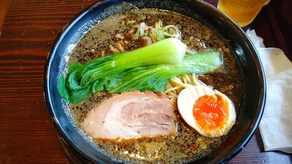 「黒胡麻ブラック担々麺」@麺処 田ぶし 湘南台店の写真