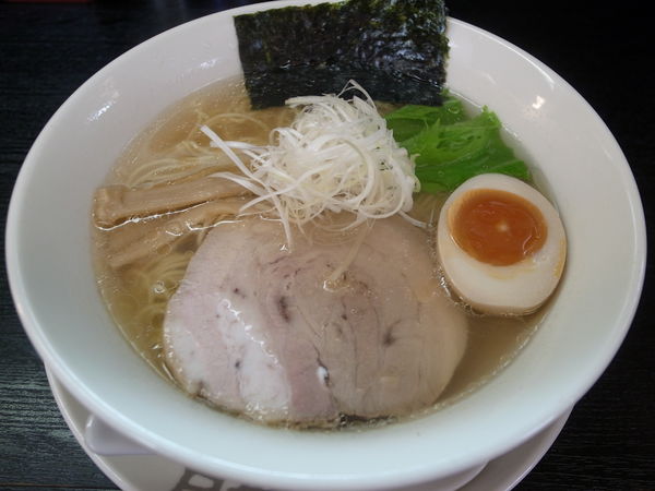 「味玉塩ラーメン…918円」@麺屋 三味の写真