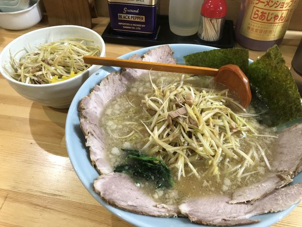 「ネギチャーシュー麺  中」@ラーメンショップ 椿 上彦川戸店の写真