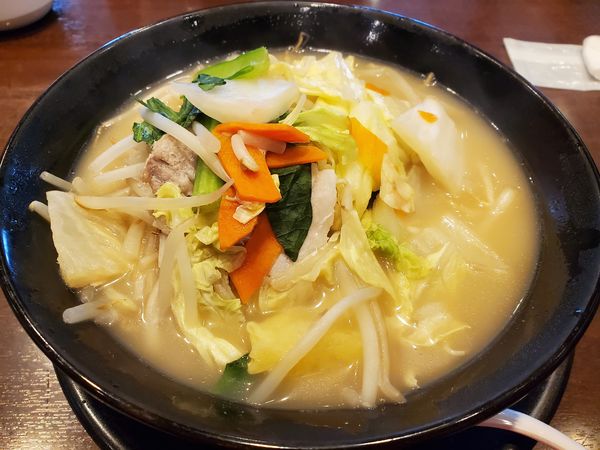 「1日分の野菜のベジ塩タンメン699円税抜き」@ガスト 港南中央店の写真