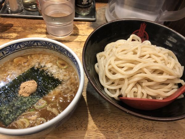 「背脂つけめん」@つけ麺専門店 三田製麺所 有楽町店の写真