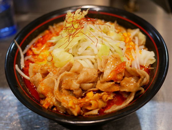 「紅らーめん」@麺創研 紅 府中の写真