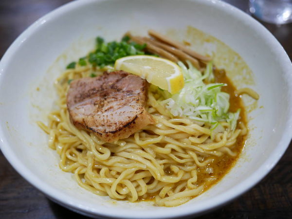 「カレーばんめん」@麺食堂 一真亭 南千住店の写真