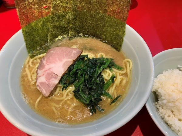 「ラーメン並＋サービスライス」@ラーメン 菊池家の写真