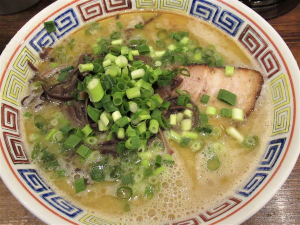 「長浜らーめん(750円)」@九州博多長浜ラーメン ハングリードラゴンの写真