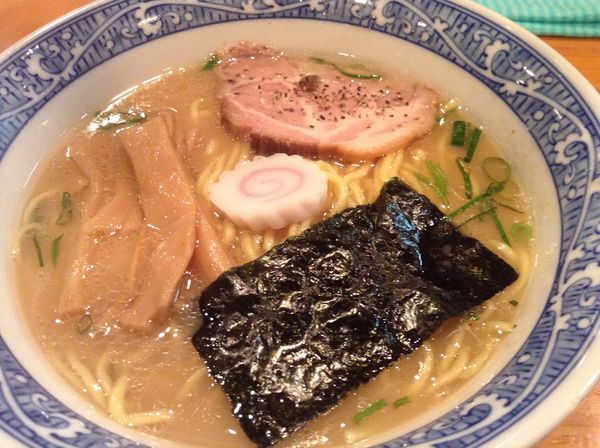 「中華そば」@中華そば 青葉 新宿店の写真