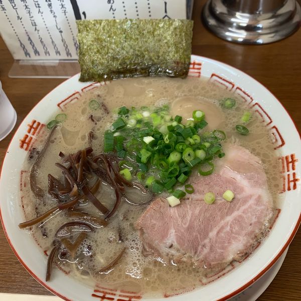 「ラーメン（粉落とし）＋替玉（100円）＋味玉」@博多長浜らーめんもりやの写真