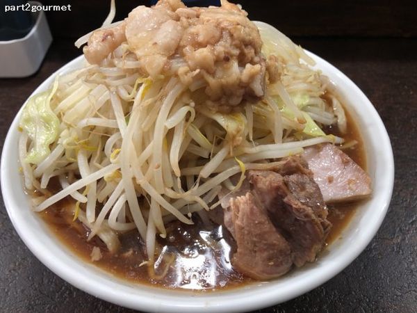 「らーめん（麺300g:豚2枚）「ニンニクアブラ」(850円)」@ぶたけん。の写真