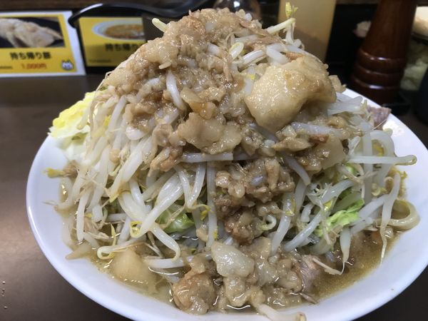 「中ラーメン」@立川マシマシ秘密工場の写真