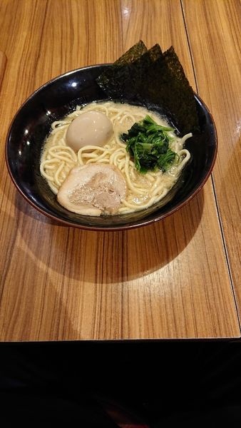 「味玉ラーメン」@横浜家系ラーメン 壱角家 川崎銀柳街店の写真