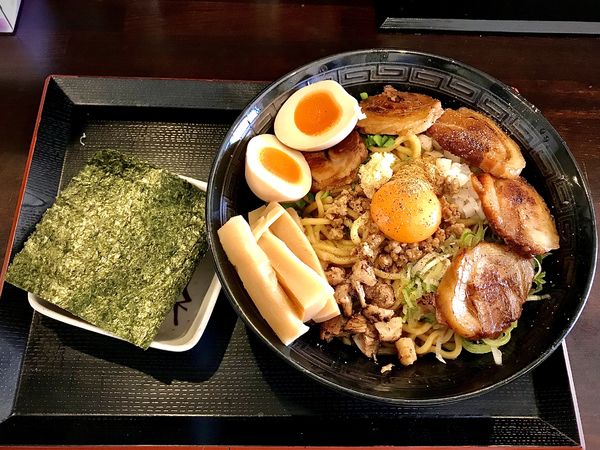 「ドロまぜそば+全部のせ」@ラーメン極の写真