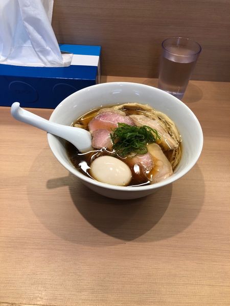 「特性醤油ラーメン」@らぁ麺 はやし田 武蔵小杉店の写真