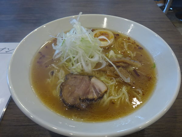 「醤油ラーメン850円+大盛100円」@ジビエラーメン またぎの写真