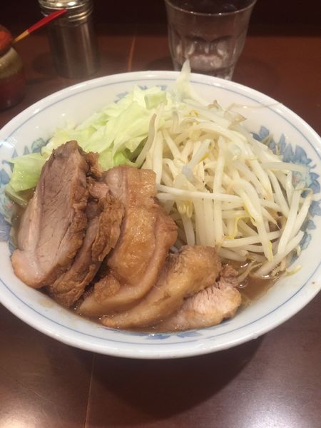 「豚増しらーめん」@らーめん陸の写真