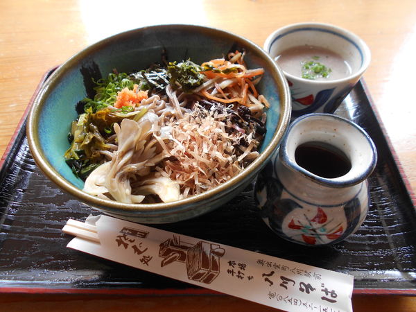 「山菜そば・冷」@本場手打ち 八川そばの写真