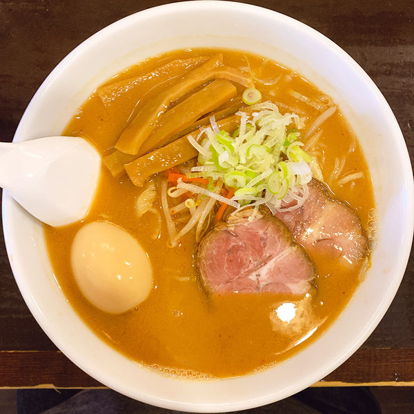 「【ゲリラ限定】札幌味噌らーめん＋味玉」@づゅる麺 池田の写真