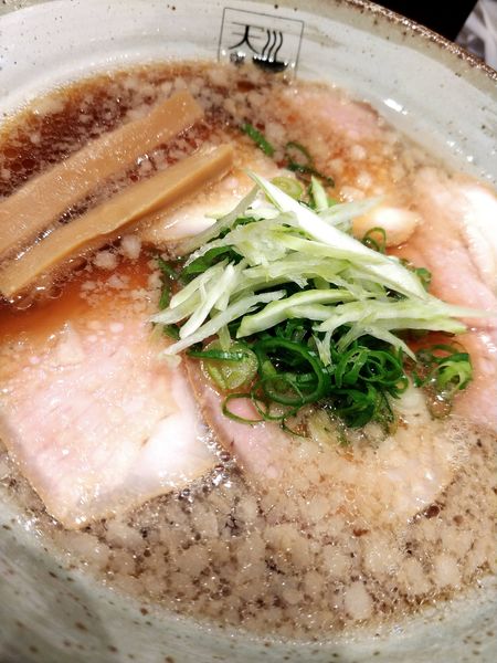 「アグー背脂入醤油らあめん」@麺処 天川の写真