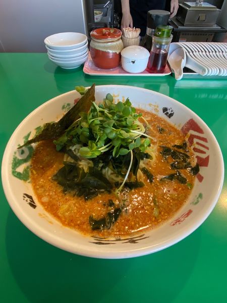 「四川ラーメン」@トンチン館の写真