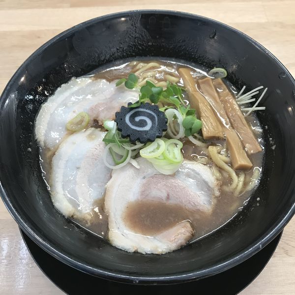 「さかなとんこつラーメン（￥850）」@ぶたのほしの写真