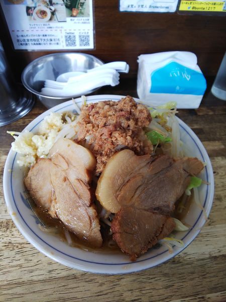 「ラーメン ヤサイ、アブラ、コイメ。ニンニク少し」@らーめん梵’s BONES北浦和本店の写真