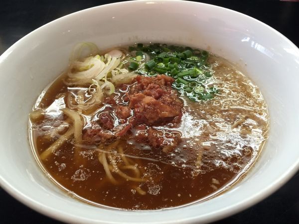 「醤油らぁ麺」@牛骨らぁ麺 マタドール 本店の写真