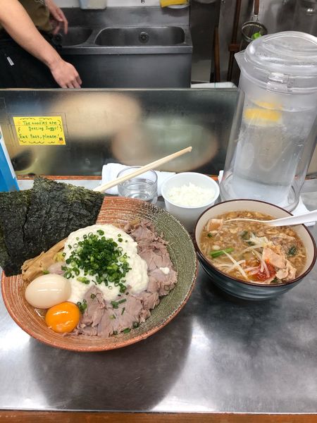 「真鱈白子まぜそば、生ホルモン味噌ダレ付＋チャーシュー」@覆麺 智の写真