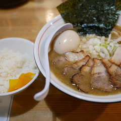 煮干し中華そば 麺屋 熱翔の画像