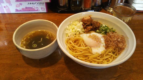 「【特別限定】油そば～温玉のせ～」@はりけんラーメンの写真