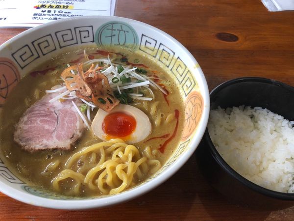 「カレーヌードル836円、半ライス55円」@火門拉麺の写真