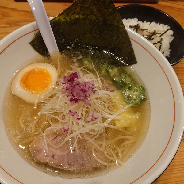 「あご塩らーめん850円、煮干しごはん150円」@創麺 どすんの写真