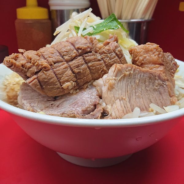 「小ラーメン700円カタカタ、ヤサイニンニク」@ラーメン二郎 上野毛店の写真