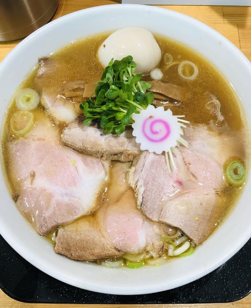 「チャーシュー中華そば(トッピング玉子)1150円」@中華そば 島風の写真