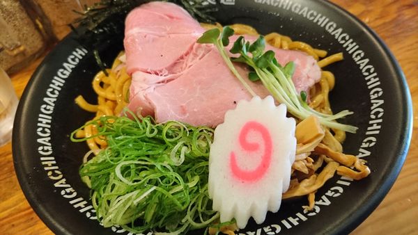 「黒豚油そば」@油そば専門店 GACHIの写真