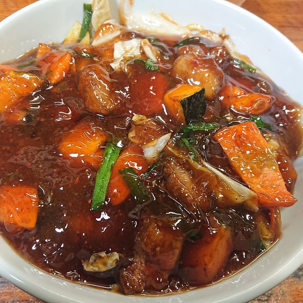 「スタミナ冷やし750円、中盛100円」@えるびすの写真