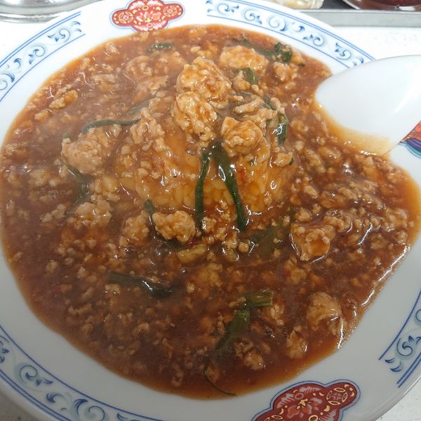 「スタミナラーメン600円、半スタカレー350円、餃子250円」@娘娘の写真