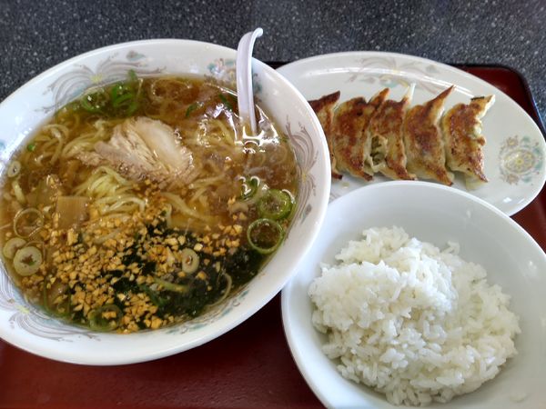「ラーメン 餃子 ライス (3点セット) 950円」@中華料理 貴楽の写真
