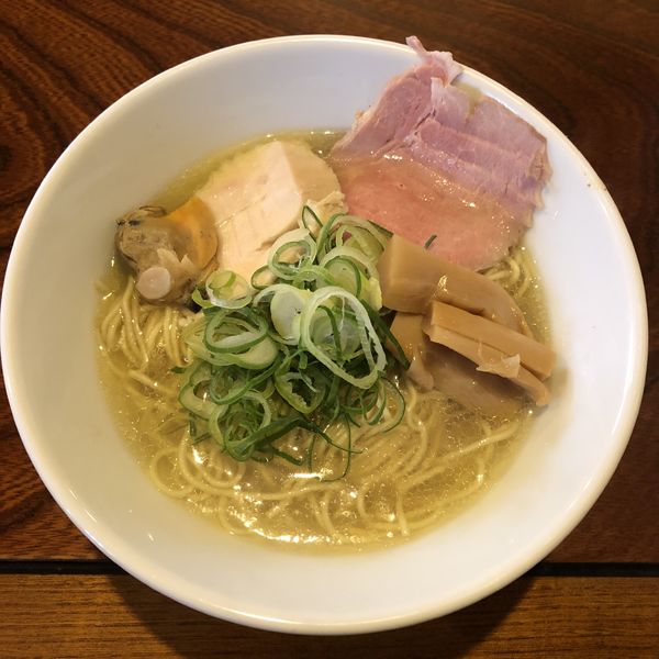 「【20食限定】蛤の塩らーめん￥900」@らーめんダイニング 庵の写真