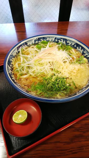 「かすうどん(大盛)」@麦の城の写真