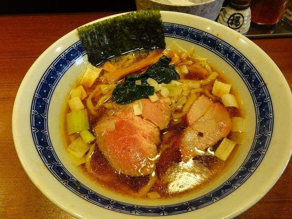 「醤油そば810円　手揉み麺　ランチ中盛無料」@麺処 はら田の写真
