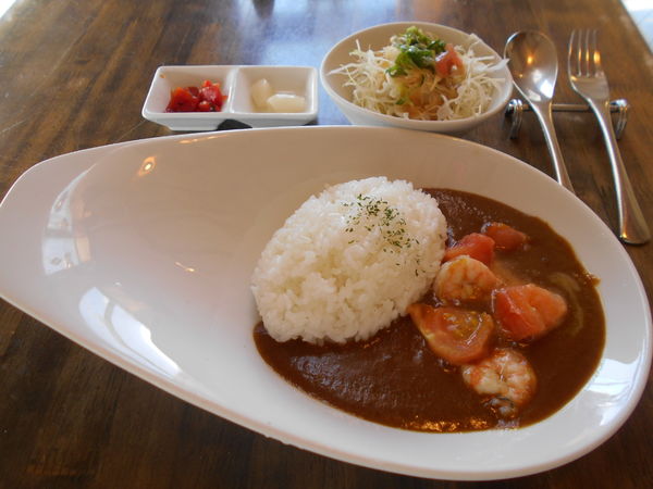 「トマトとエビのカレー」@赤い屋根の写真