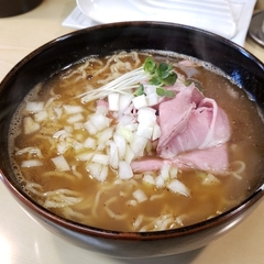 煮干ラーメンとローストビーフ パリ橋の画像